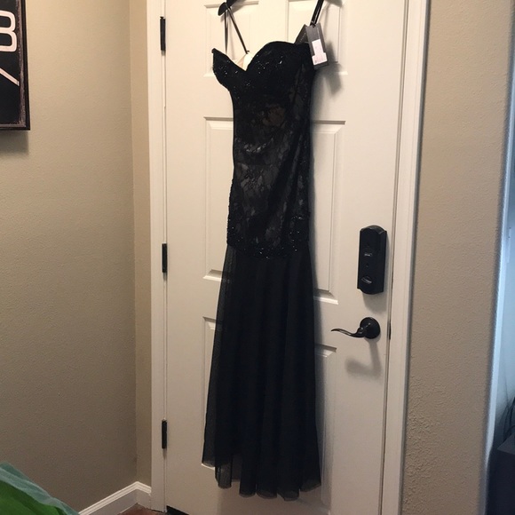NWT Bicici & Coty Black Hand Beaded Evening dress - Picture 2 of 8